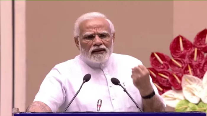 Naveen Patnaik on PM Modi नवीन पटनायक ने पीएम की तारीफ की।