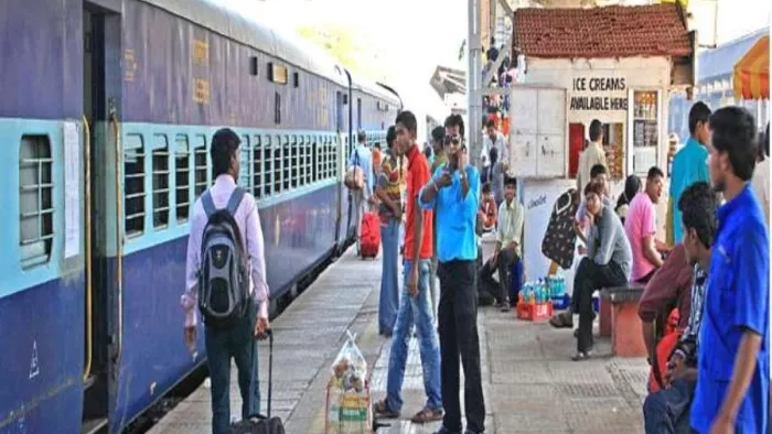 Train News: रेलवे महाप्रबंधक ने दिए जरूरी निर्देश। फाइल फोटो