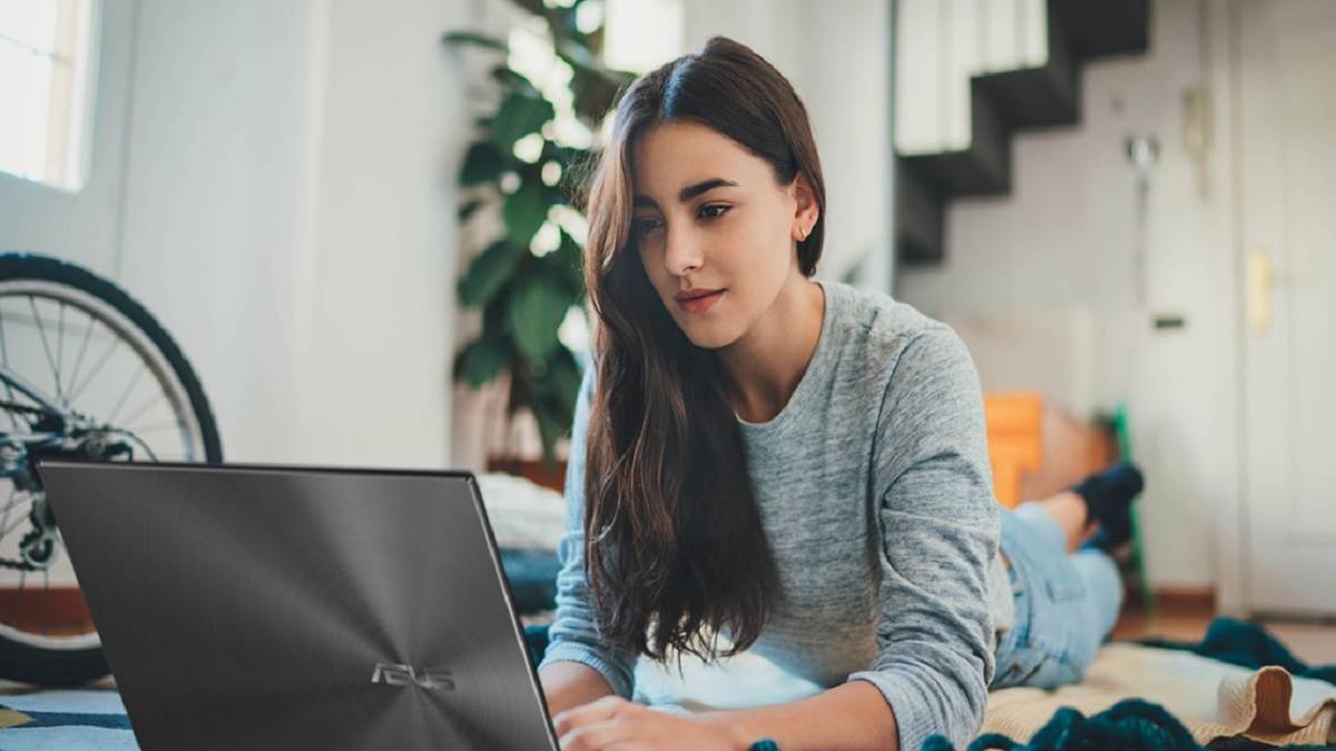 https://www.jagranimages.com/images/newimg/25092024/25_09_2024-best-16gb-laptop-in-india_23804158.jpg