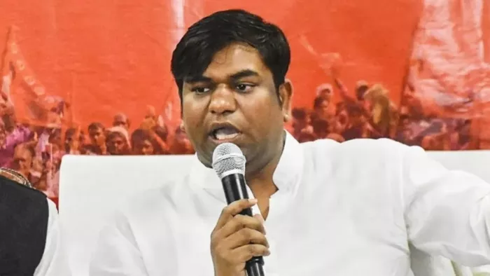 मुकेश सहनी के एलान से चढ़ा सियासी पारा (जागरण)