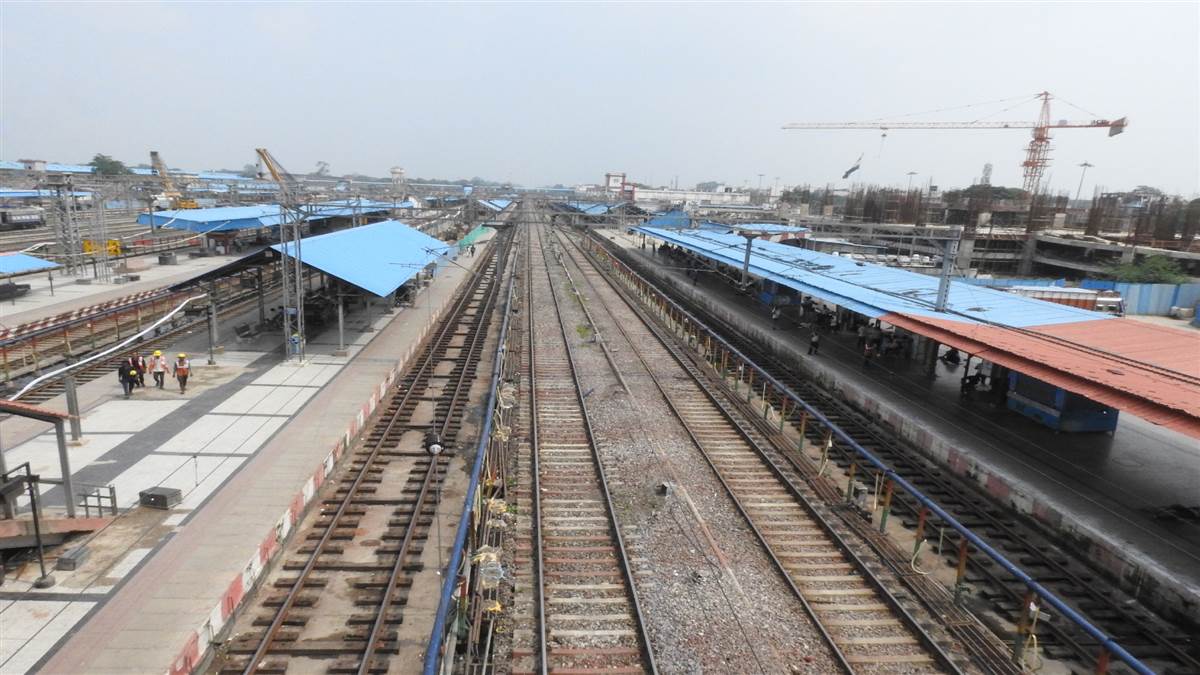 gorakhpur news mega block at gorakhpur junction fob demolished