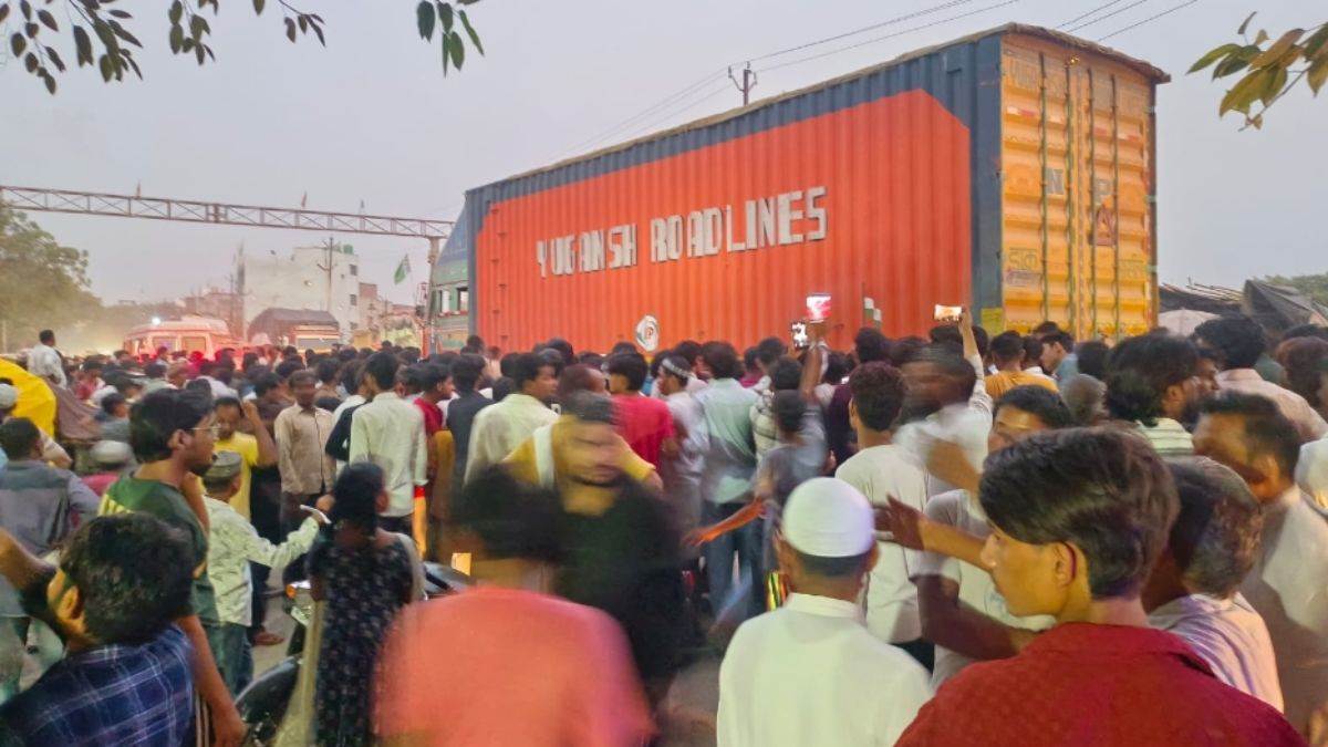 https://www.jagranimages.com/images/newimg/25092025/25_09_2025-accident_24_24060063.jpg