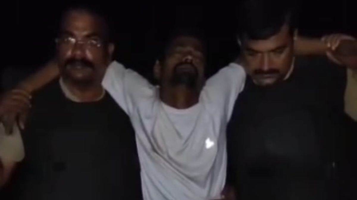 bahraich encounter thief injured three arrested with stolen goods