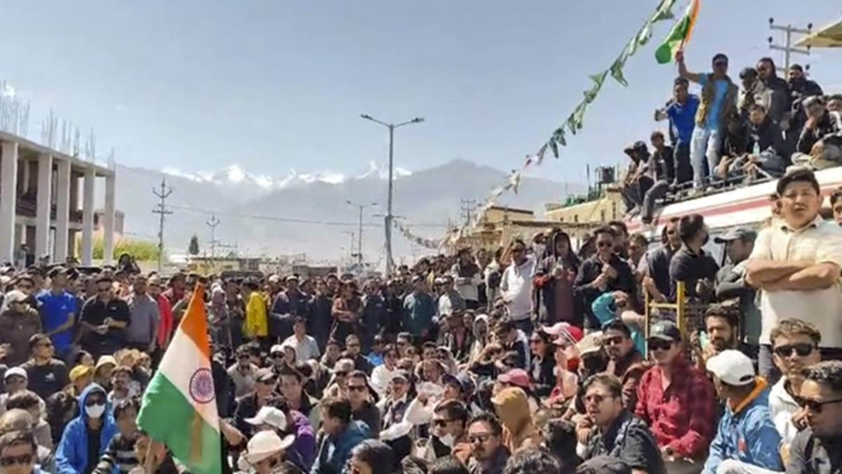 https://www.jagranimages.com/images/newimg/25092025/25_09_2025-jagran_photo_24059074.jpg