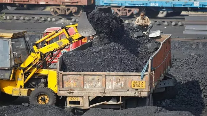 कन्वेयर बेल्ट से कोयले की ढुलाई नहीं हुई