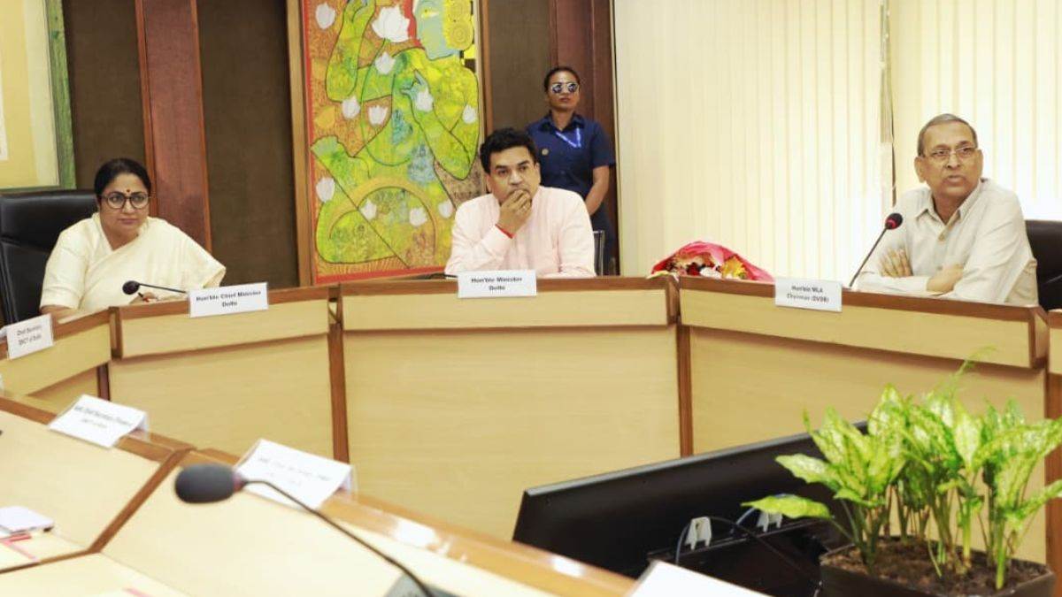 https://www.jagranimages.com/images/newimg/25092025/25_09_2025-meeting_24060140.jpg