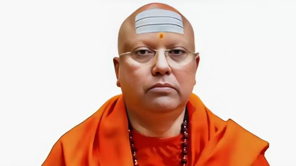 https://www.jagranimages.com/images/newimg/25092025/25_09_2025-swami_24059056.jpg