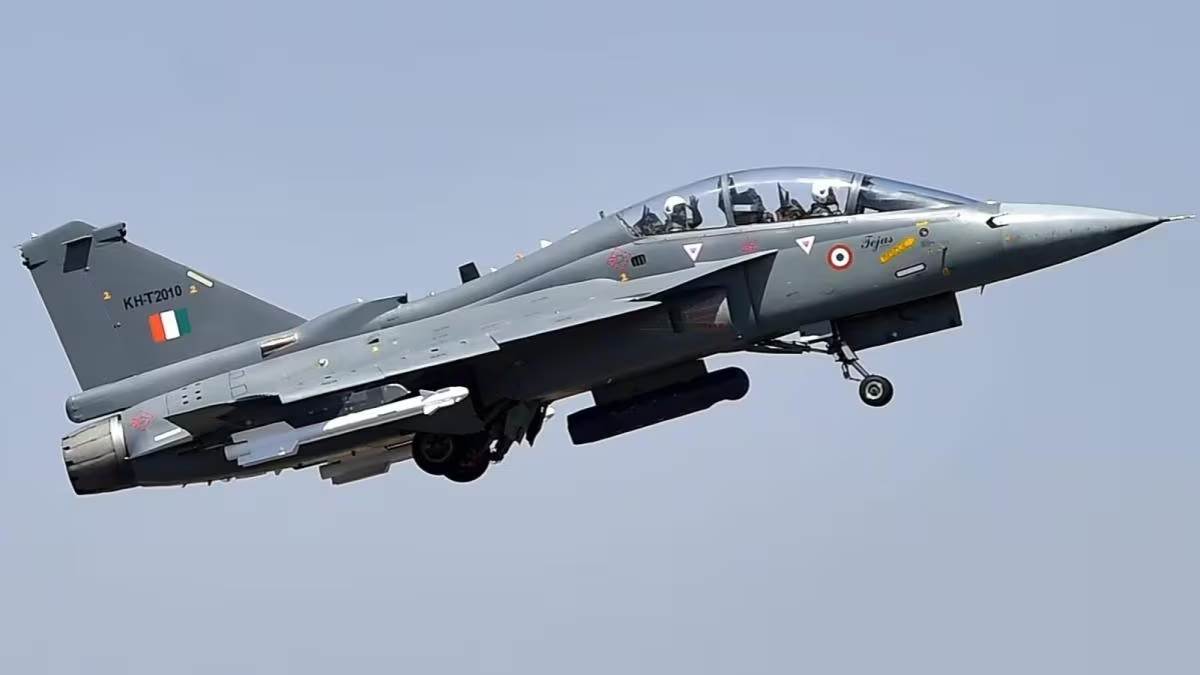 defence ministry signs rs 62000 crore deal with hal for 97 tejas fighter jets