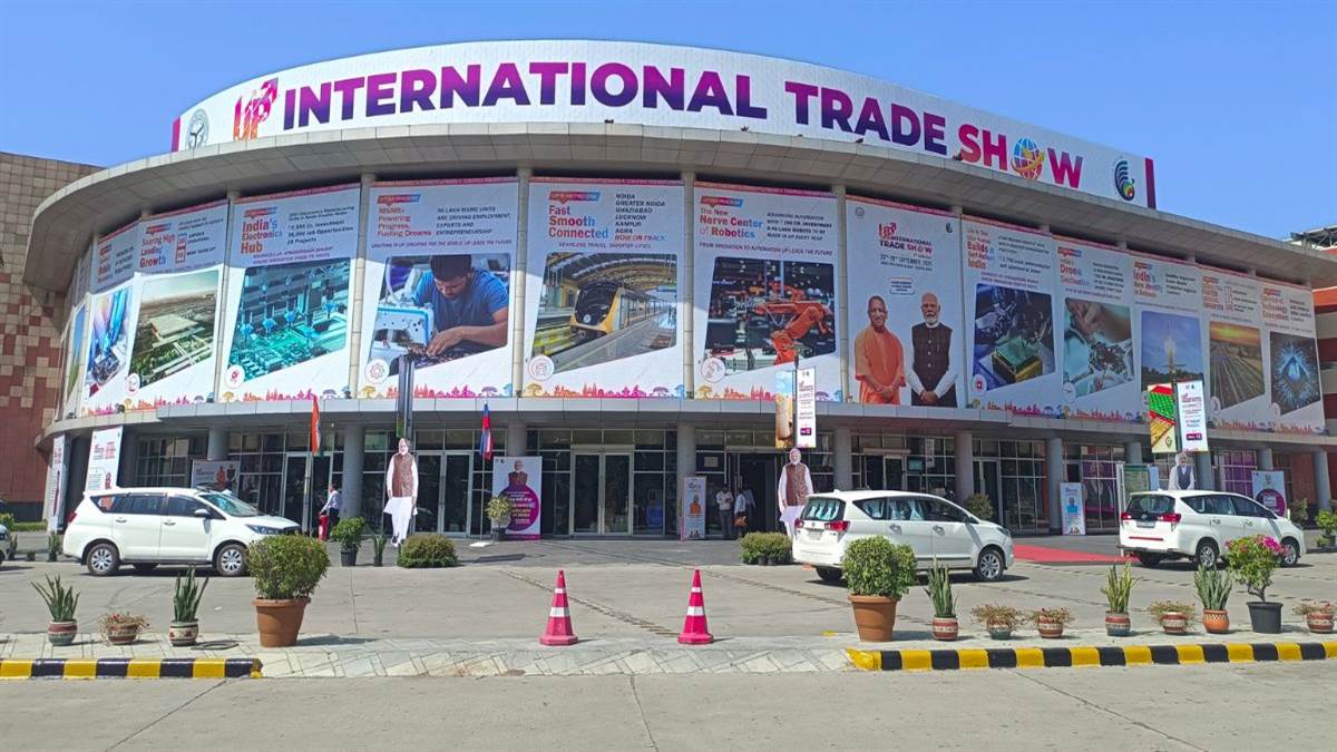 https://www.jagranimages.com/images/newimg/25092025/25_09_2025-up_trade_show_24059293_1280602.jpg