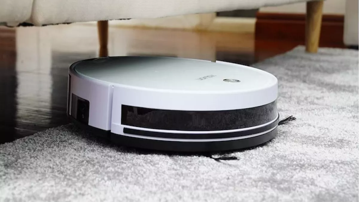 Amazon Sale Today On Best Robot Vacuum Cleaners : घर के कोने- कोने की गंदगी होगी साफ़ इन वैक्यूम क्लीनर से