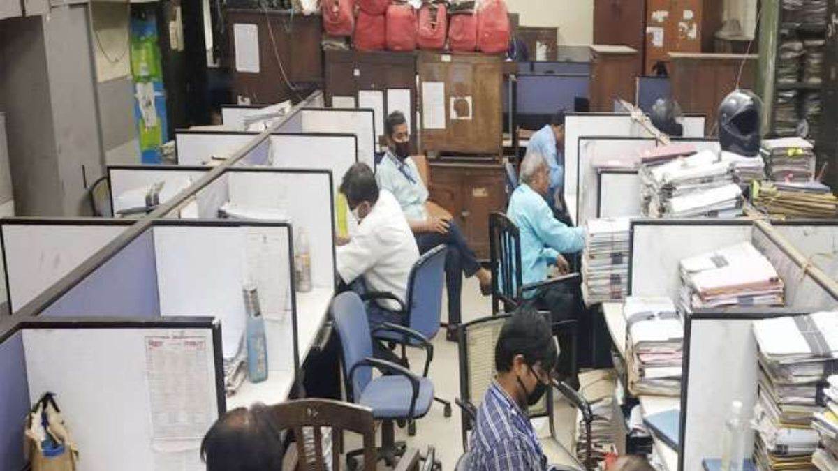 under the swachh bharat abhiyan more than 3 lakhs complaints solved