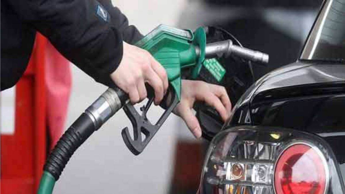 https://www.jagranimages.com/images/newimg/25102022/25_10_2022-petrol_pump_23161675.jpg