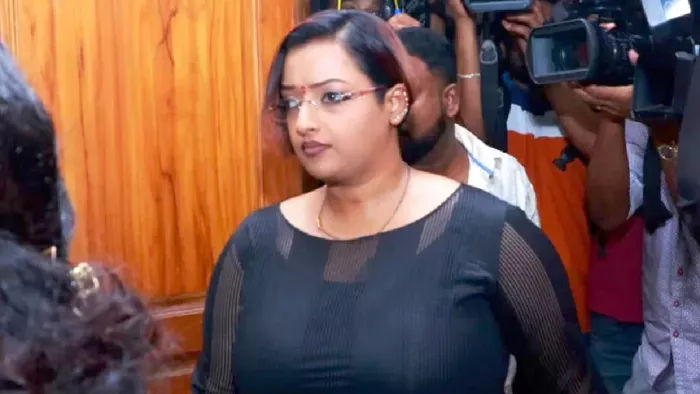 Kerala: स्वप्ना सुरेश के आरोपों से गरमाई केरल की सियासत