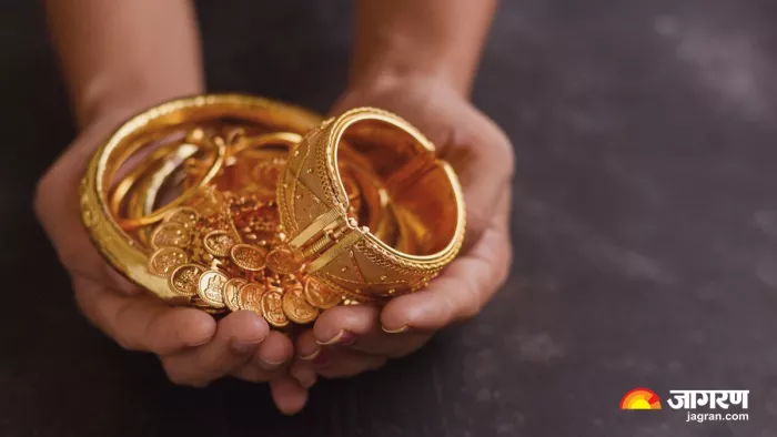 हैदराबाद में 24 कैरेट, 10 ग्राम सोना 61,800 रुपये है।