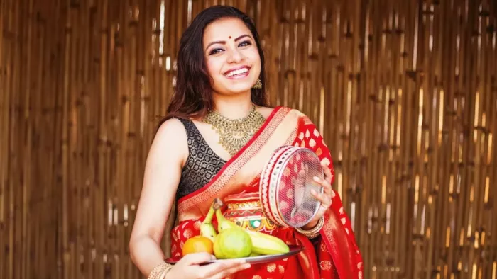 करवा चौथ पर ग्लोइंग त्वचा के लिए फॉलो करें ये स्किन केयर टिप्स