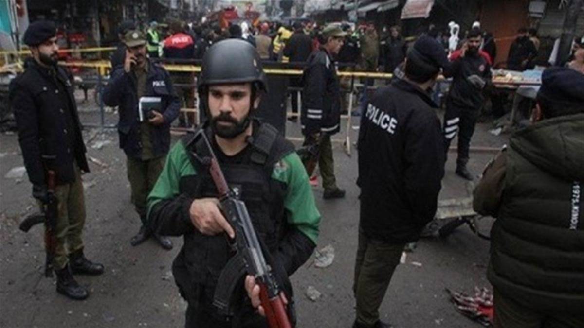 https://www.jagranimages.com/images/newimg/25102024/25_10_2024-attack_in_pakistan_news_23821470.jpg