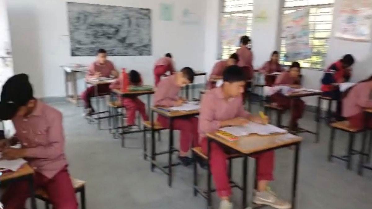 https://www.jagranimages.com/images/newimg/25102024/25_10_2024-exam_23821568.jpg