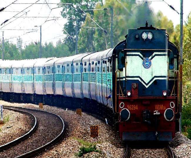 Railway News: रेलवे ने गोरखपुर-गोवा स्पेशल एक्सप्रेस को हरी झंडी दे दी है। - प्रतीकात्‍मक तस्‍वीर