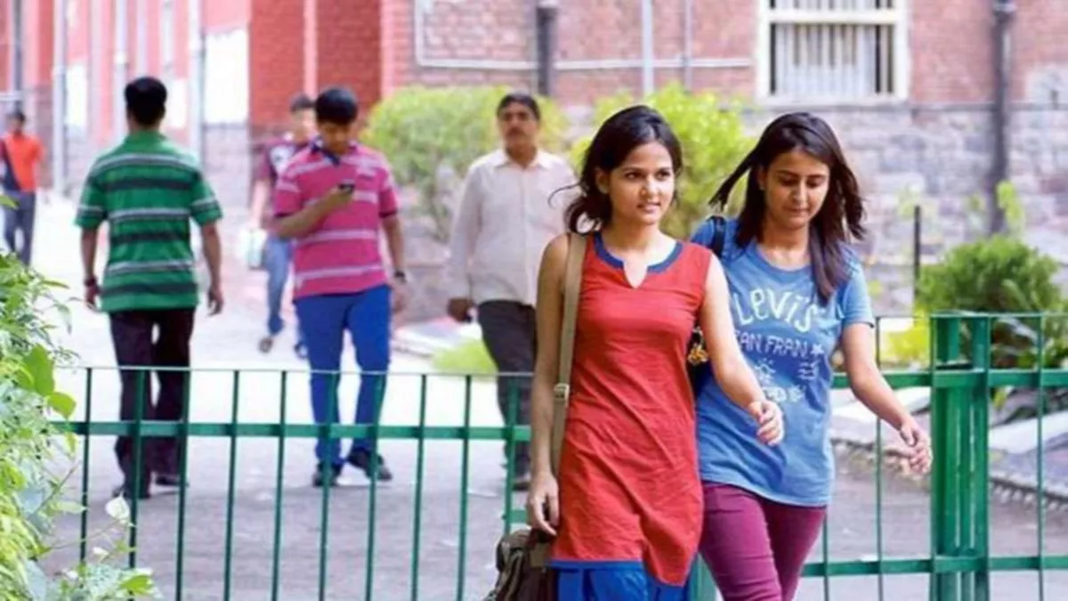 Maharashtra: कालेजों में प्रवेश के लिए 18 वर्ष से अधिक आयु के छात्रों के लिए मतदाता पंजीकरण अनिवार्य