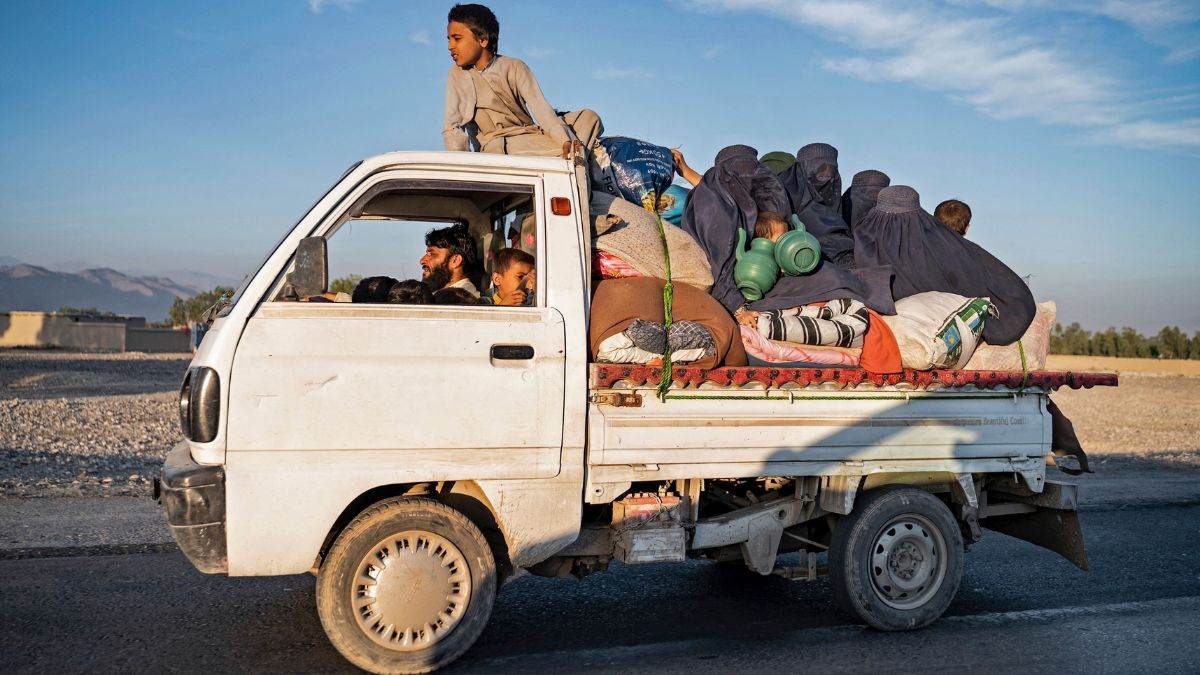 https://www.jagranimages.com/images/newimg/25112023/25_11_2023-afghan_refugees_cover_23589276.jpg
