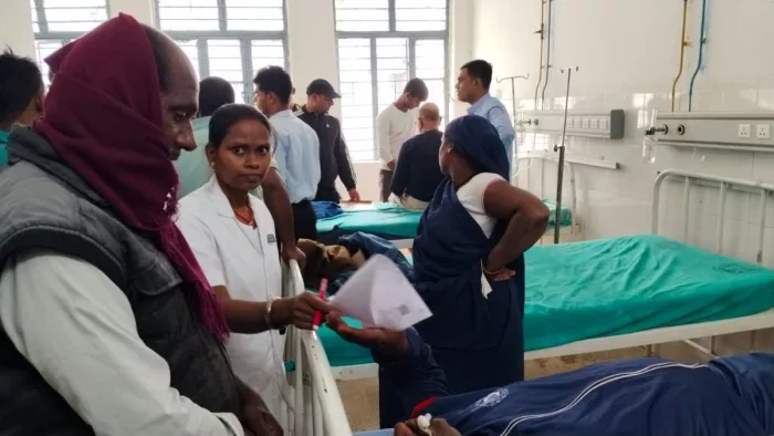 औरंगाबाद में ग्रामीण विकास मंत्री के काफिले की गाड़ी पलटी, हादसे में पांच पुलिसकर्मी हुए घायल; दो रेफर