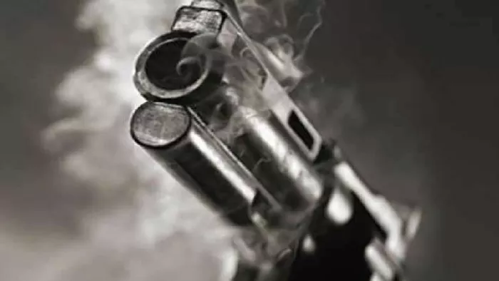 Harsh Firing: कानपुर देहात के सिकंदरा में हर्ष फायरिंग में किशोर के पेट में लगी गोली