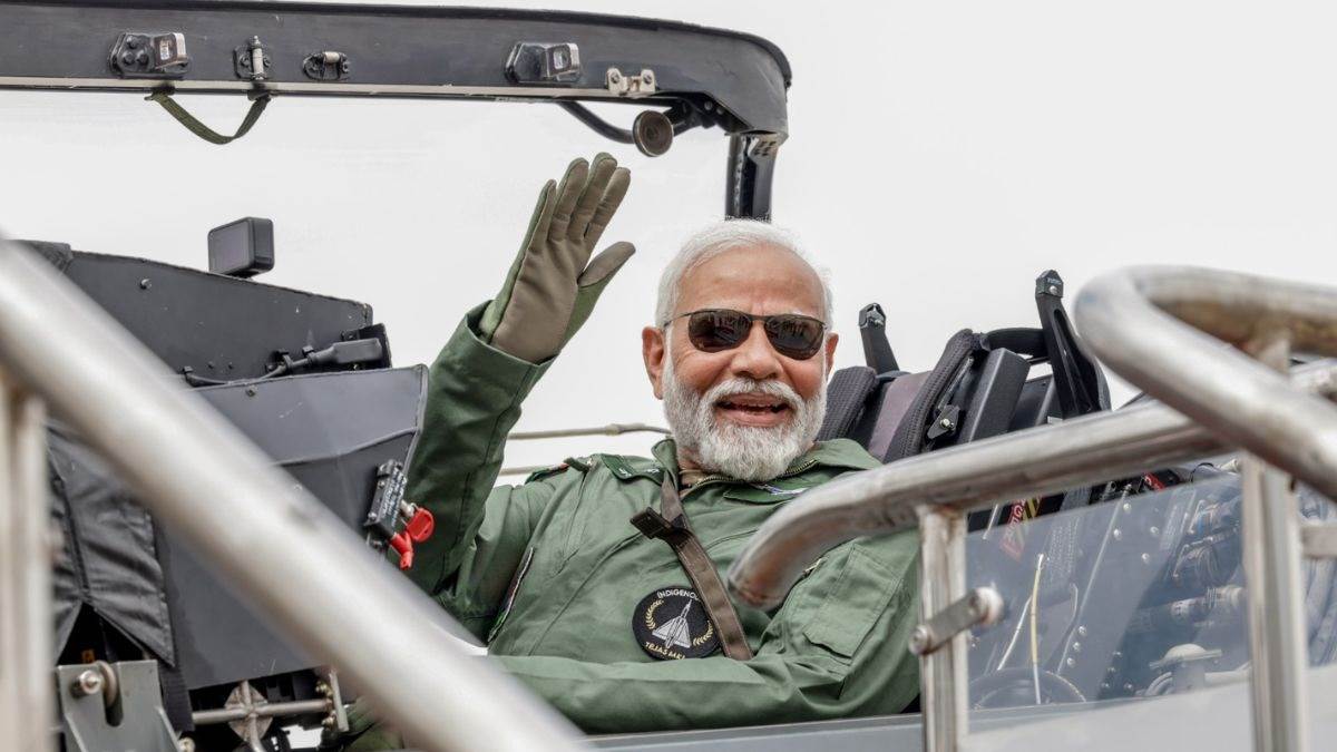 pm modi takes sortie on tejas fighter aircraft in bengaluru see photos