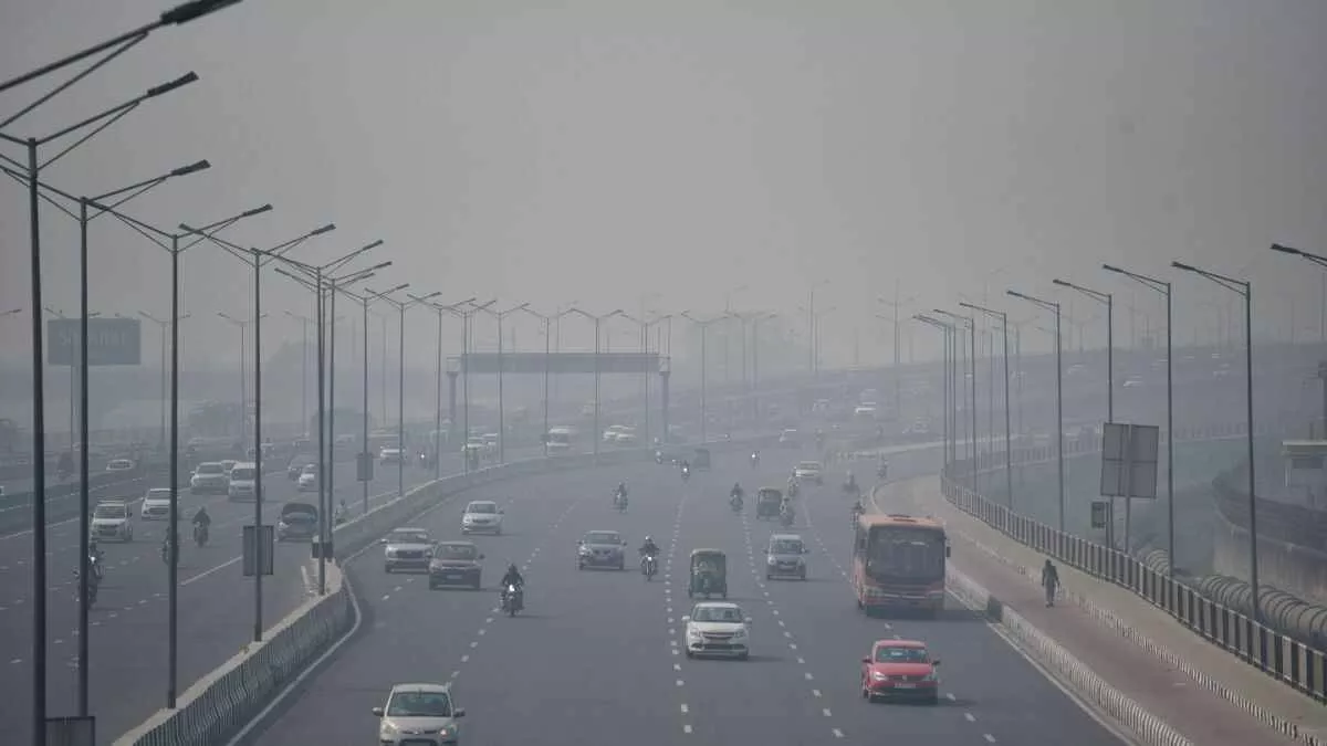 Delhi Pollution Update: प्रदूषण के टूटे सारे रिकॉर्ड, दिल्ली का AQI 500 पार; इन 20 इलाकों में सांस लेना खतरनाक