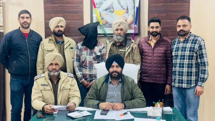 पुलिस ने तिहरे हत्या कांड का आरोपित गुरदास सिंह बठिंडा से दबोचा