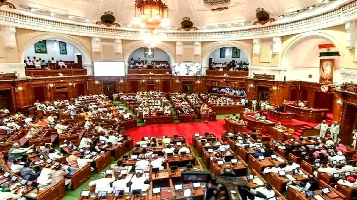 new rules implemented in up legislature before winter session ban on carrying things including flags mobile phones in sadan