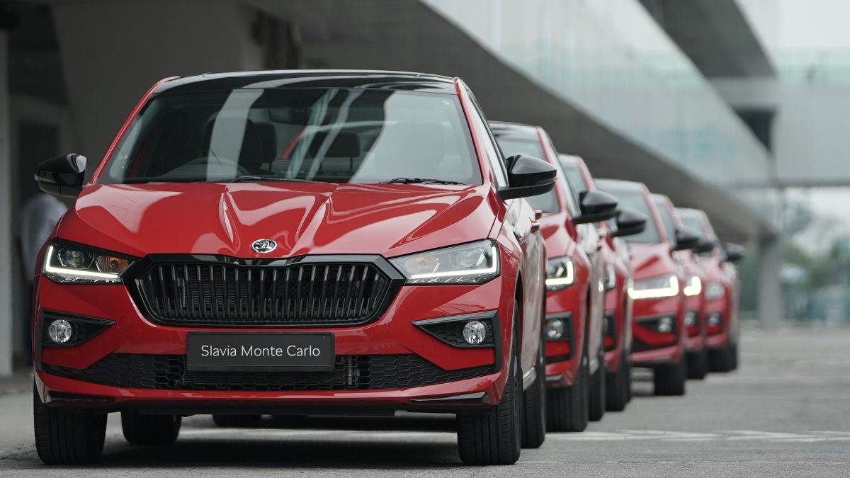 https://www.jagranimages.com/images/newimg/25112024/25_11_2024-skoda_slavia_monte_carlo_0570_23836627.jpg