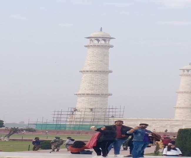 south western tower of the taj will be protected