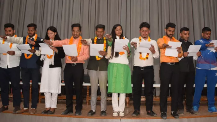 Student Union Election : निर्दल मैदान में उतरी रश्मि लमगड़िया ने महिला अध्यक्ष बनने का गौरव हासिल किया है।