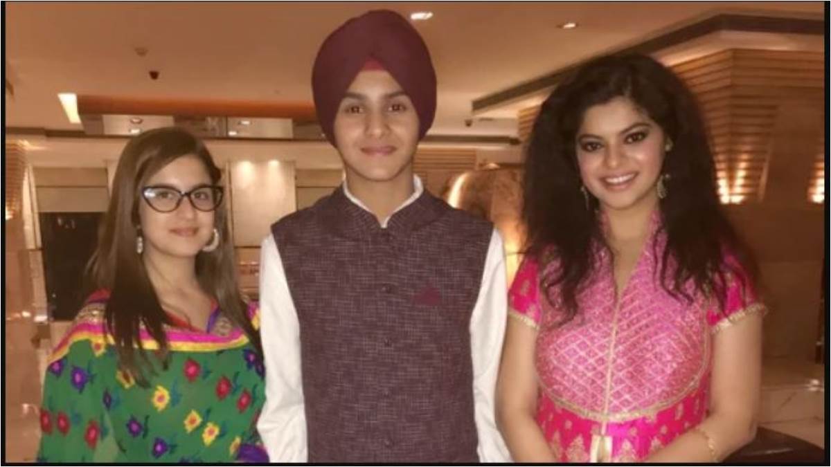 tunisha sharma death updates sneha wagh hurt by tunisha sharma death expresses grief read full news