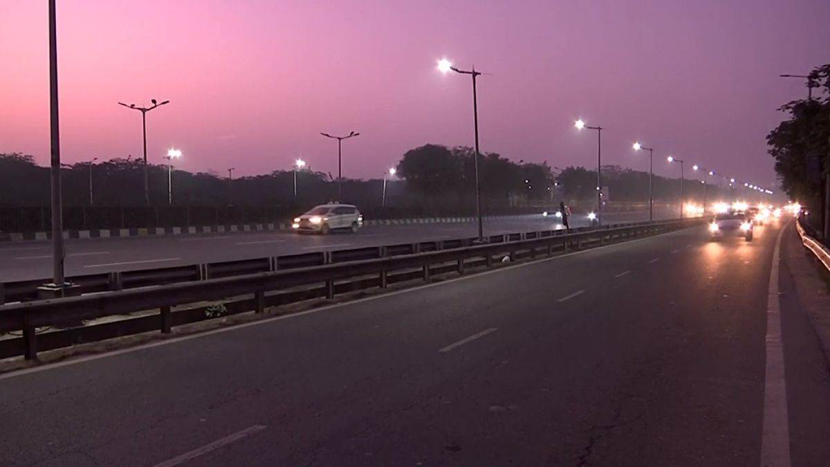 ncr pwd department will install 56 thousand night vision bullet cameras on roads of delhi