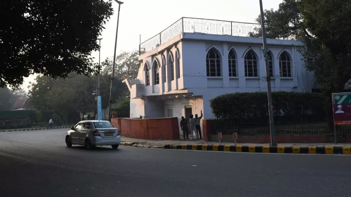 हटाई जाएगी 150 साल पुरानी सुनहरी बाग मस्जिद