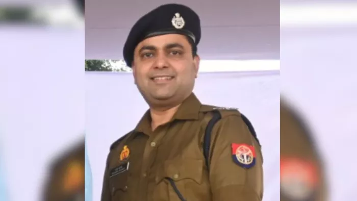 Bareilly News: बरेली के एसपी सिटी हैं मानुष पारीक।