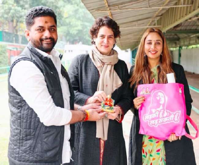 कांग्रेस में शामिल होने पर बुरी तरह से ट्रोल हुईं भोजपुरी एक्ट्रेस रानी चटर्जी, लोगों ने कहा- 'विनाश काले विपरीत बुद्धि'