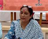 पूर्व सीएम खंडूड़ी की बेटी रितु खंडूड़ी कोटद्वार से चुनाव लड़ेंगी।
