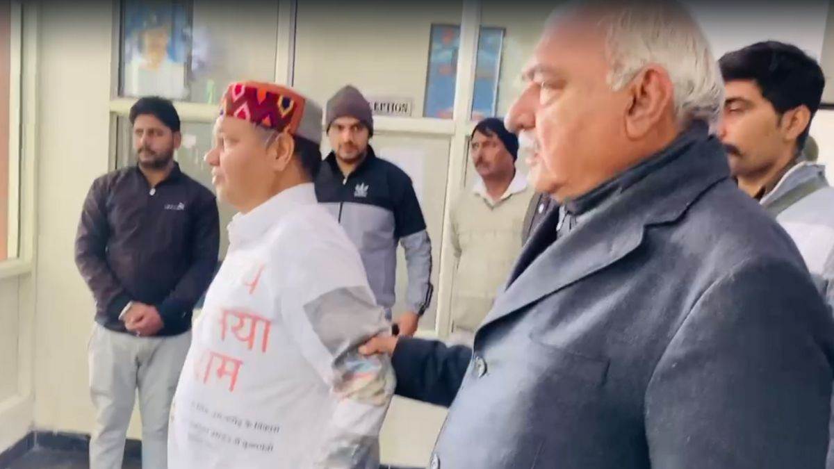 https://www.jagranimages.com/images/newimg/26012024/26_01_2024-mla_neeraj_sharma_23638848.jpg