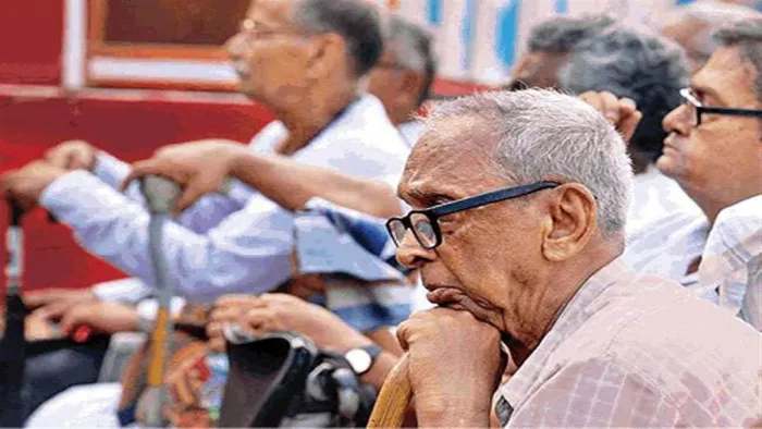 बूढ़े मां-बाप की सेवा करना बेटे का कर्तव्य: हाई कोर्ट।