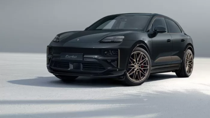 Porsche Macan Turbo EV भारत में 1.65 करोड़ रुपये की शुरुआती कीमत पर लॉन्च।