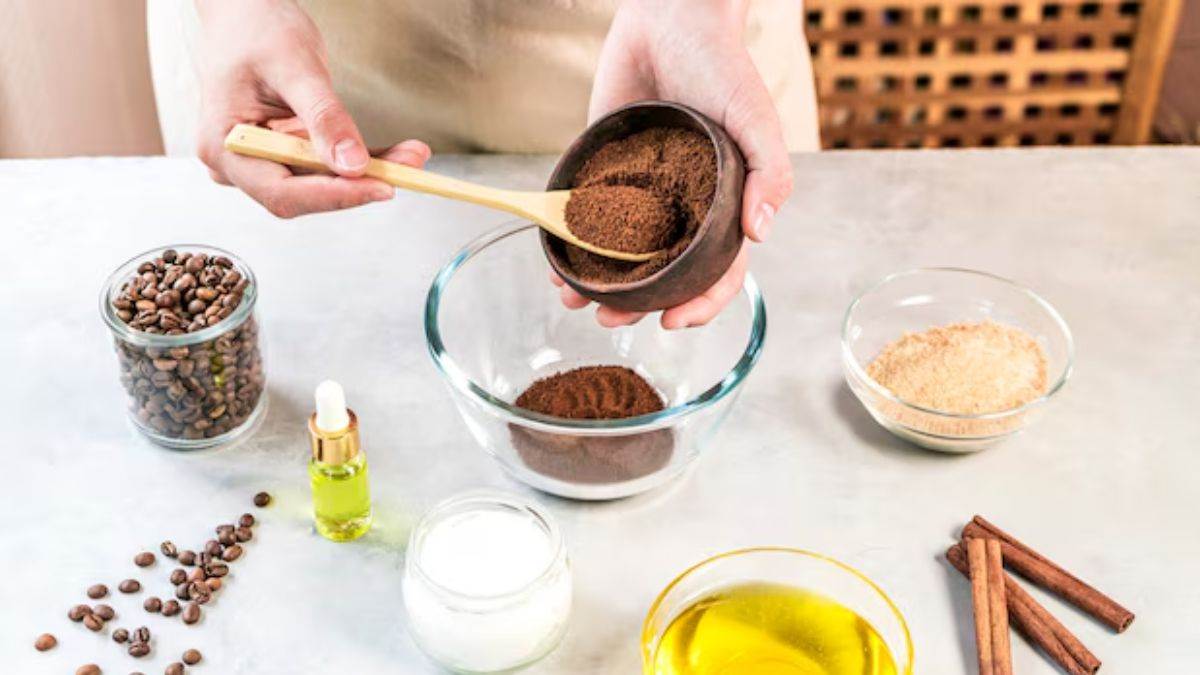 https://www.jagranimages.com/images/newimg/26012025/26_01_2025-coffee_hair_masks_23873248.jpg