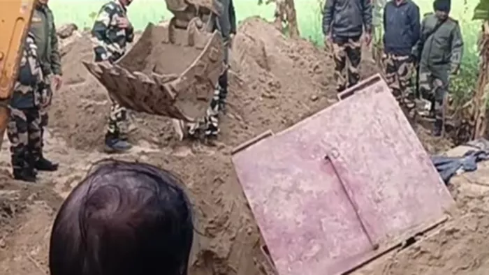 भारत-बांग्लादेश सीमा के पास चार बंकरों में फेंसेडिल सिरप की 62 हजार बोतलें बरामद