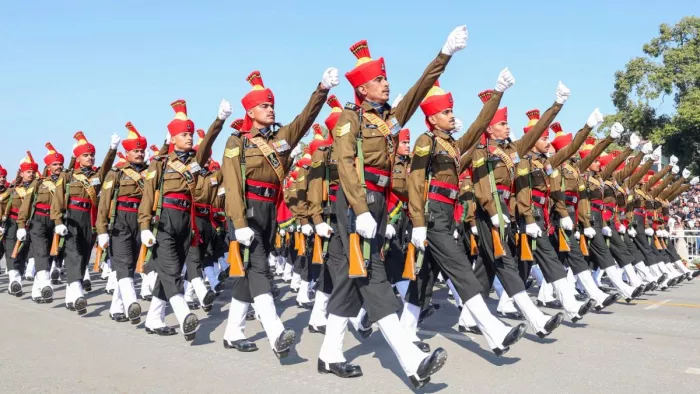 300 आपदा राहत कार्यकर्ता भी हुए शामिल (फोटो: एएनआई)