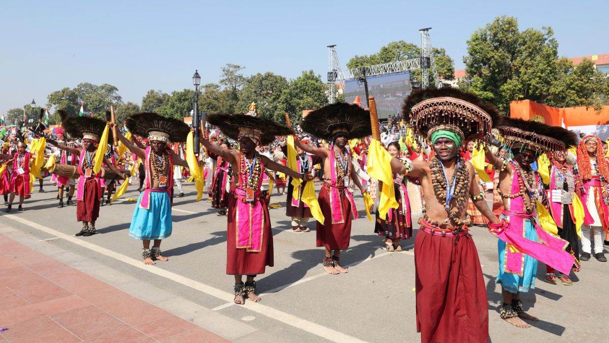 https://www.jagranimages.com/images/newimg/26012025/26_01_2025-republic_day_parade_artist_23873466.jpg