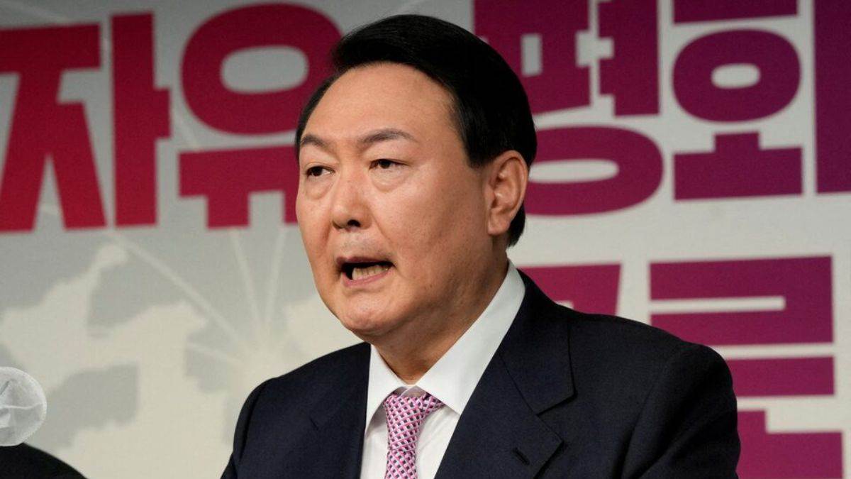 https://www.jagranimages.com/images/newimg/26012025/26_01_2025-yoon_suk_yeol_court_23873443.jpg
