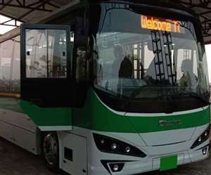 रोडवेज बसों में गुरुवार को यात्रियों के संग जमकर विवाद हुए।