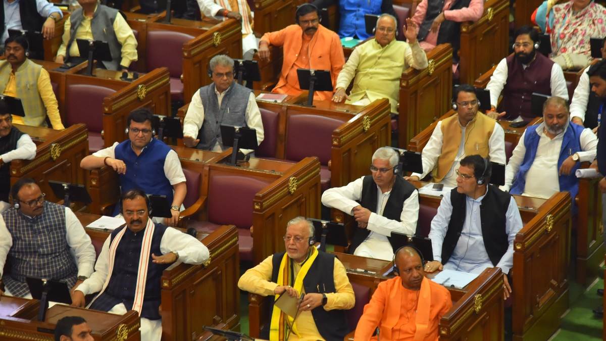 up budget session 2023 siddharth nath singh became poetic in the house