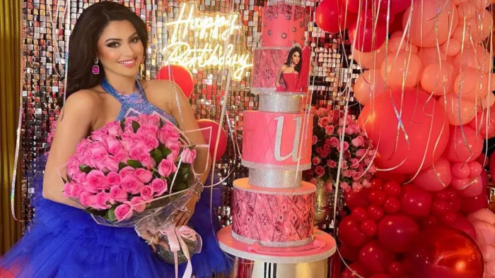 Urvashi Rautela Birthday: उर्वशी रौतेला फिल्म एक्ट्रेस है।